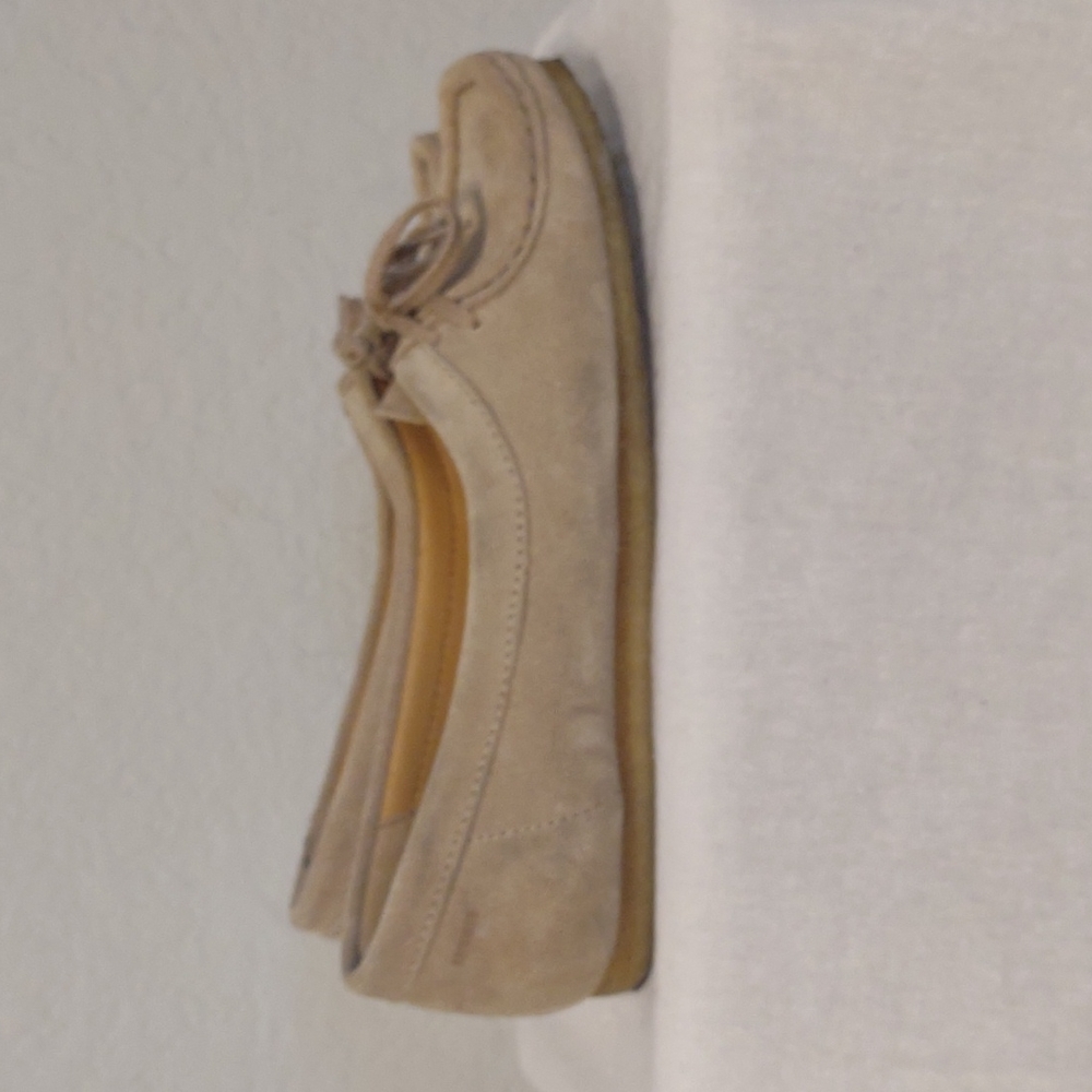Clarks Originals slip-on. Tan suede leather in size 7.5M